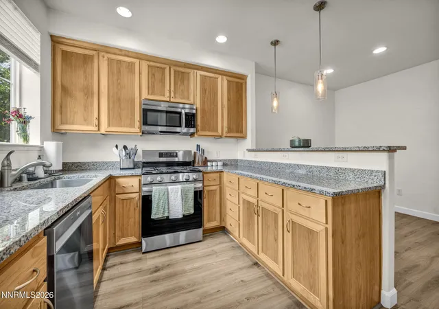 Listing Photo 4 - Condo for sale in building located at 4822 Bougainvillea Dr, Sparks, NV 89436