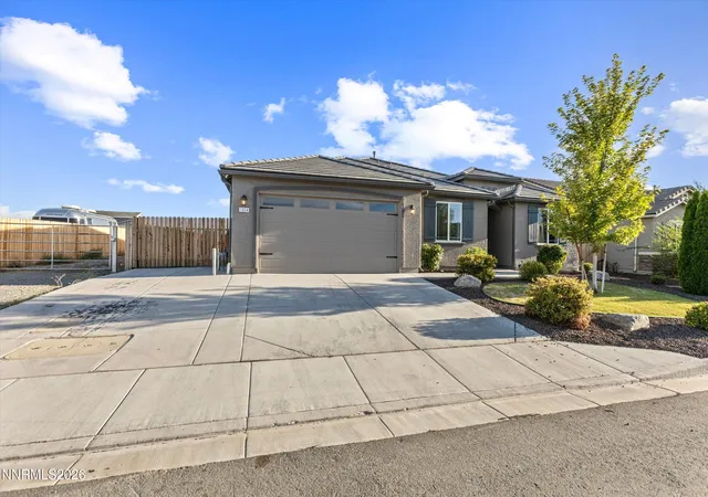 Photo 3 of Single family home for sale at 1054 Iron King Dr, Sparks, NV 89441 | MLS# 260010760 | Listing updated on 2026-10-08