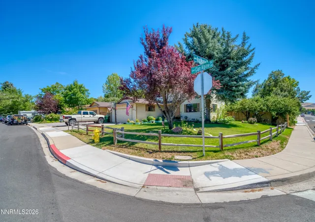 Photo 3 of Single family home for sale at 3164 Clan Alpine Dr, Sparks, NV 89434 | MLS# 260010818 | Listing updated on 2026-09-24