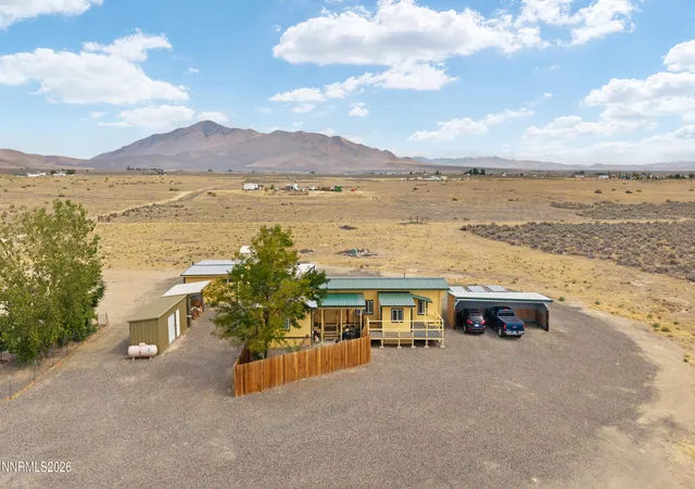 Photo 2 of Manufactured home for sale at 4555 Paradise Ranchos Dr, Winnemucca, NV 89445 | MLS# 260011048 | Listing updated on 2026-09-15