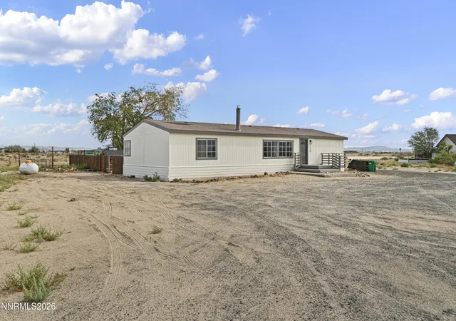 Photo 3 of Manufactured home for sale at 1230 E Badger St, Silver Springs, NV 89429 | MLS# 260010952 | Listing updated on 2026-08-31