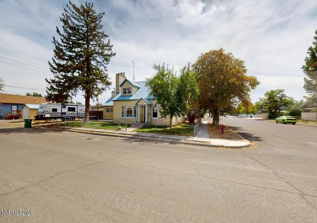 Photo 2 of Single family home for sale at 382 S Humboldt St, Battle Mountain, NV 89820 | MLS# 260011022 | Listing updated on 2026-08-31