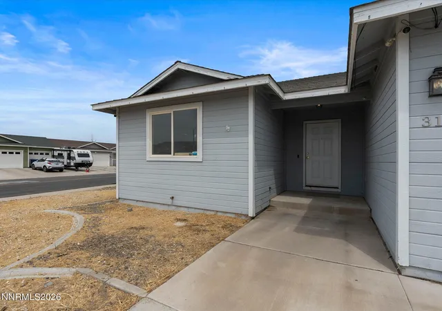 Photo 3 of Single family home for sale at 318 Emigrant Wy, Fernley, NV 89408 | MLS# 260011026 | Listing updated on 2026-10-05
