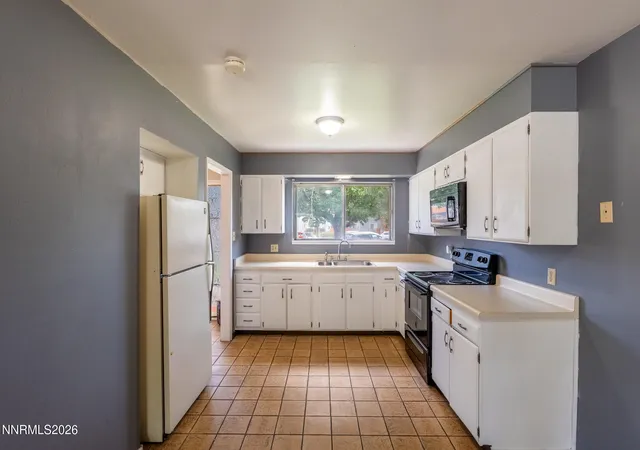 Photo 4 of Townhouse for sale at 70 Smithridge Park, Reno, NV 89502 | MLS# 260011249 | Listing updated on 2026-09-25