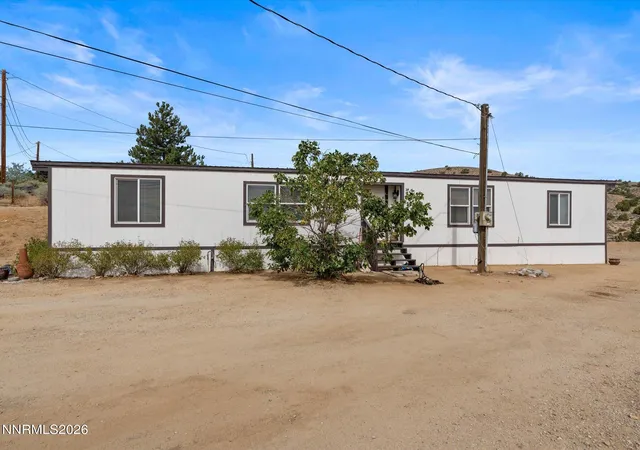 5th image of 325 Gerdes Ave, Sun Valley, NV 89433 | MLS# 260011187
