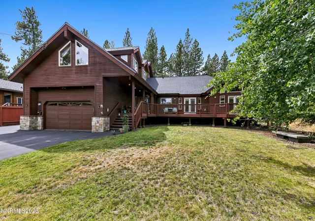 Photo 3 of Single family home for sale at 15686 Waterloo Cir, Truckee, CA 96161 | MLS# 260011194 | Listing updated on 2026-09-02