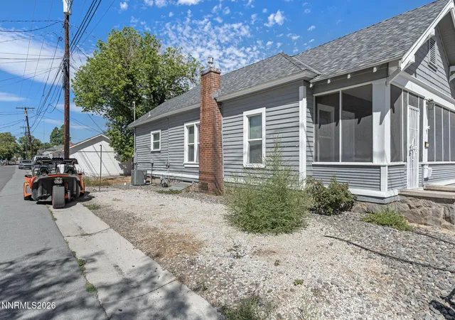 Photo 4 of Single family home for sale at 529 11Th St, Sparks, NV 89431 | MLS# 260011168 | Listing updated on 2026-08-28
