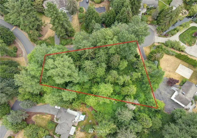 Photo 3 of Sale Pending at 11217 167th Court Ne, Redmond, WA 98052 | MLS# NWM1806721 | Listing updated on 2026-06-16