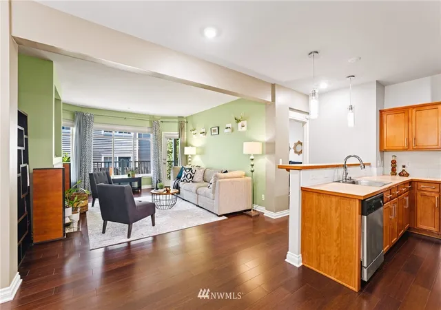 Photo 4 of Multi Family at 20028 15th Avenue NE #109, Shoreline, WA 98155 | MLS# NWM1812575 |  | Sold on 2021-09-01