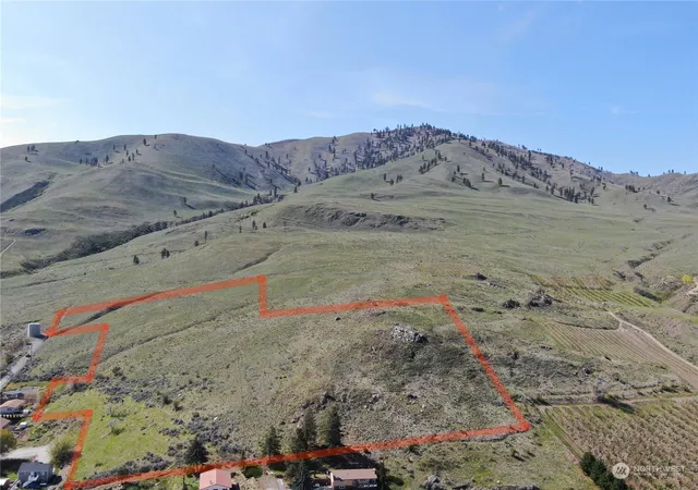 Photo 3 of Sale Pending at 0 E Nna Iowa St, Chelan, WA 98816 | MLS# NWM2050193 | Listing updated on 2026-06-16