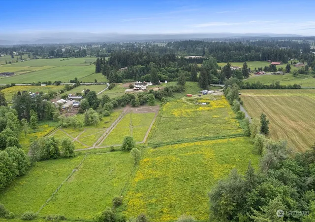 Photo 2 of Sale Pending at 400 Xx 200th Ave Se, Enumclaw, WA 98022 | MLS# NWM2076045 | Listing updated on 2026-09-25