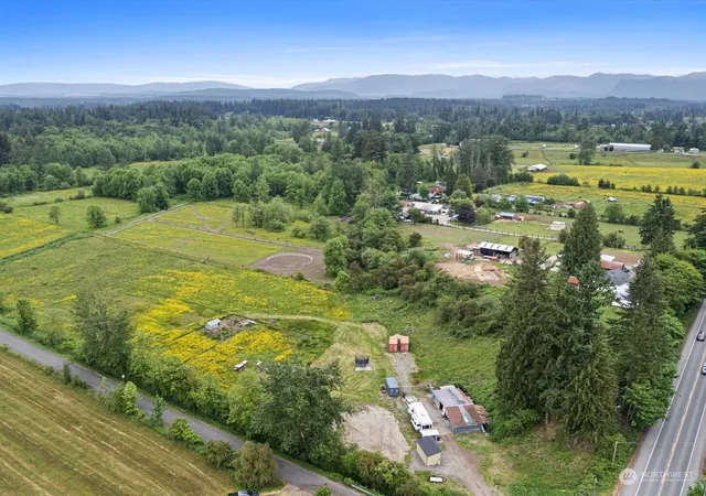 Photo 3 of Sale Pending at 400 Xx 200th Ave Se, Enumclaw, WA 98022 | MLS# NWM2076045 | Listing updated on 2026-09-25