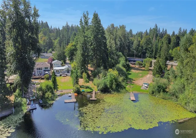 Photo 1 of Sale Pending at 17274 Se Petrovitsky Rd, Renton, WA 98058 | MLS# NWM2153178 | Listing updated on 2026-08-19