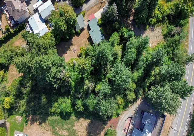 Photo 3 of Sale Pending at 17274 SE Petrovitsky Rd, Renton, WA 98058 | MLS# NWM2153178 | Listing updated on 2026-08-19