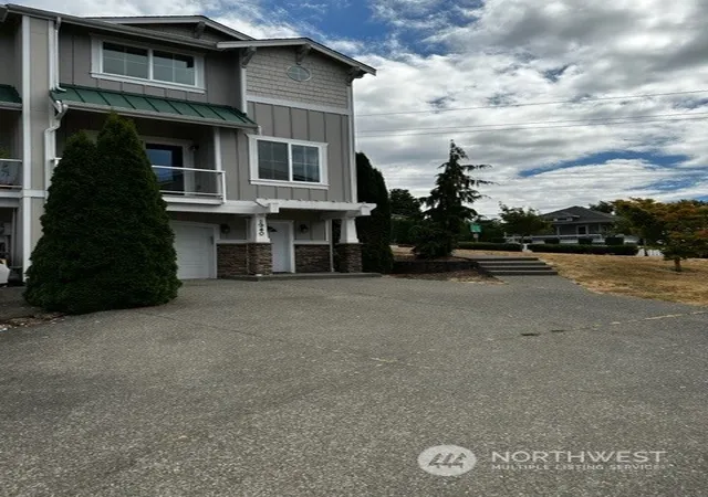 Photo 2 of Sale Pending at 1940 S 240th Street, Des Moines, WA 98198 | MLS# NWM2155607 | Listing updated on 2026-09-25