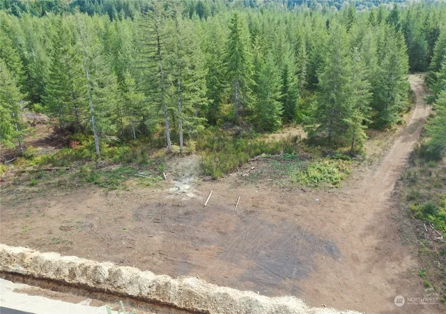Photo 2 of Land for sale at 0 Lot 6 Div 1 Raven Ln, Elma, WA 98541 | MLS# NWM2180294 | Listing updated on 2026-10-26