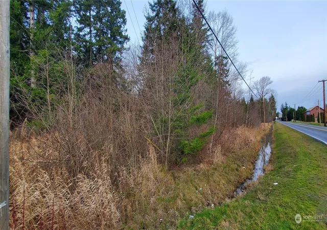 Photo 3 of Sale Pending at 4492 Sweet Rd, Blaine, WA 98230 | MLS# NWM2187625 | Listing updated on 2026-06-16