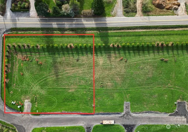 Photo 4 of Sale Pending at 739 Denali Ct, Bellingham, WA 98226 | MLS# NWM2208153 | Listing updated on 2026-08-21