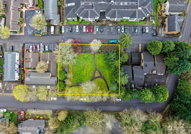 Photo 1 of Sale Pending at 750 3rd Avenue Nw, Issaquah, WA 98027 | MLS# NWM2218464 | Listing updated on 2026-09-25