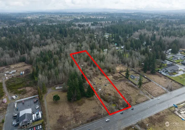 Photo 3 of Sale Pending at 13305 Canyon Rd E, Puyallup, WA 98373 | MLS# NWM2254911 | Listing updated on 2026-09-25