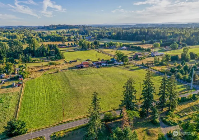 Photo 3 of Sale Pending at 23615 Ne 92nd Avenue, Battle Ground, WA 98604 | MLS# NWM2291152 | Listing updated on 2026-09-25