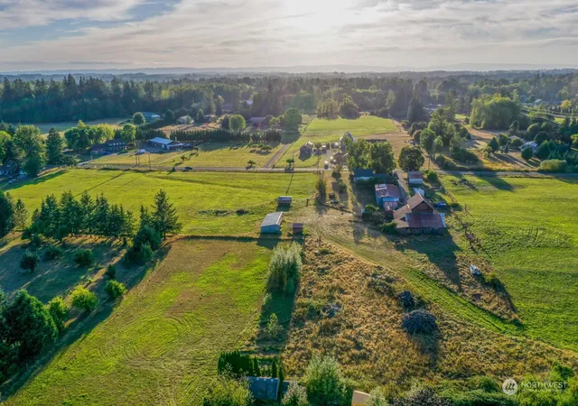 Photo 4 of Sale Pending at 23615 NE 92nd Avenue, Battle Ground, WA 98604 | MLS# NWM2291152 | Listing updated on 2026-09-25