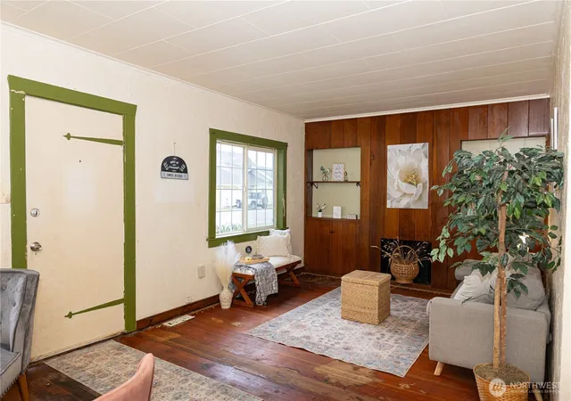 Photo 4 of Sale Pending at 413 Fillmore St, Hoquiam, WA 98550 | MLS# NWM2308136 | Listing updated on 2026-09-25