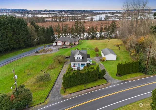 Photo 2 of Sale Pending at 3108 Sunnyside Blvd, Marysville, WA 98270 | MLS# NWM2312691 | Listing updated on 2026-09-25