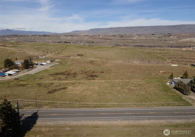 Photo 1 of Sale Pending at 3420 W Malaga Rd, Malaga, WA 98828 | MLS# NWM2351422 | Listing updated on 2026-09-25