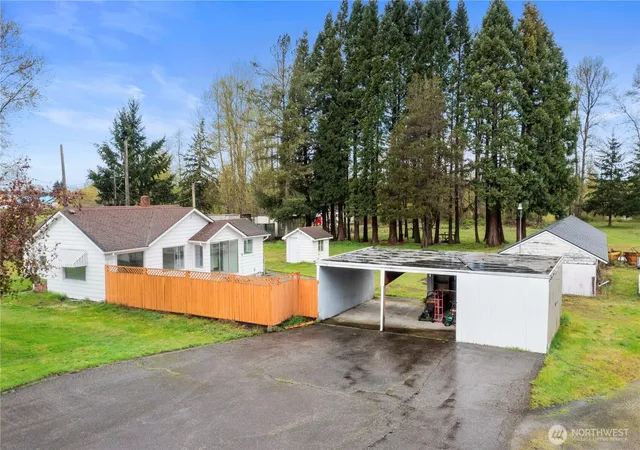 Photo 3 of Sale Pending at 3829 60th Avenue E, Fife, WA 98424 | MLS# NWM2355933 | Listing updated on 2026-09-25