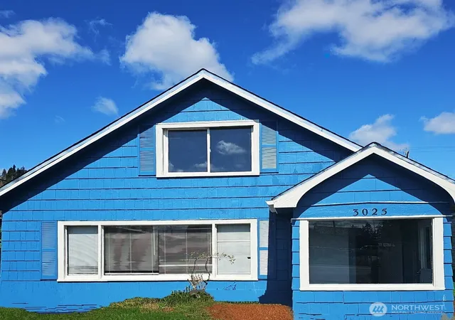 Photo 1 of Sale Pending at 3025 Simpson Ave, Hoquiam, WA 98550 | MLS# NWM2356247 | Listing updated on 2026-09-25