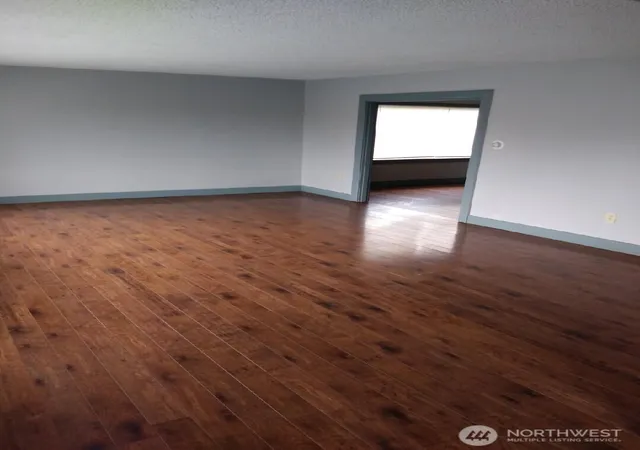 Photo 3 of Sale Pending at 3025 Simpson Ave, Hoquiam, WA 98550 | MLS# NWM2356247 | Listing updated on 2026-09-25
