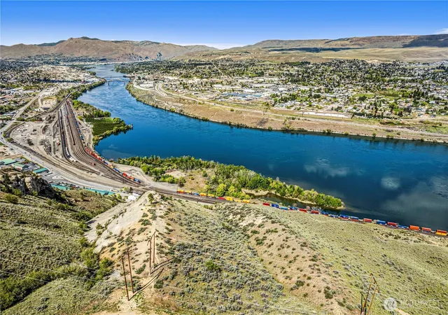 Photo 2 of Sale Pending at 1501 Malaga Alcoa Hwy #Lot D, Wenatchee, WA 98801 | MLS# NWM2361869 | Listing updated on 2026-09-25