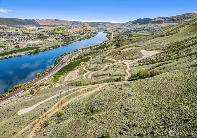 Photo 3 of Sale Pending at 1501 Malaga Alcoa Hwy #Lot D, Wenatchee, WA 98801 | MLS# NWM2361869 | Listing updated on 2026-09-25