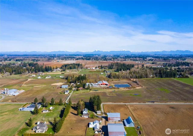 Photo 3 of Sale Pending at 490 W Laurel Rd, Bellingham, WA 98226 | MLS# NWM2364613 | Listing updated on 2026-09-25