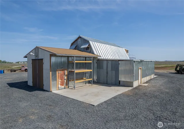 Photo 4 of Manufactured home for sale at 3095 Rd E5 NE, Moses Lake, WA 98837 | MLS# NWM2366218 | Listing updated on 2026-09-24