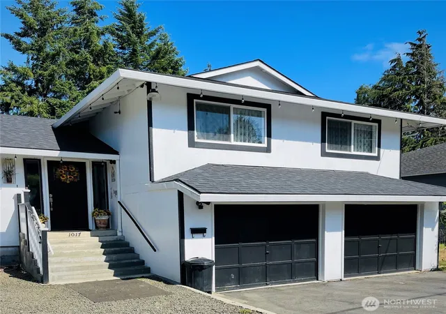 Photo 1 of Sale Pending at 1017 Ballentine St, Raymond, WA 98577 | MLS# NWM2369132 | Listing updated on 2026-09-25