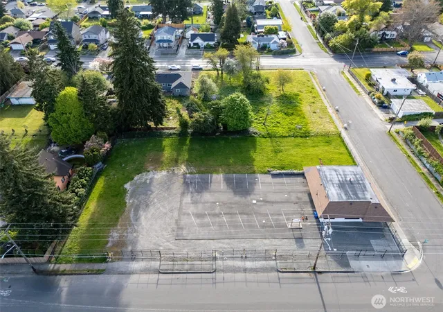 Photo 3 of Sale Pending at 7002 S Park Ave, Tacoma, WA 98408 | MLS# NWM2369864 | Listing updated on 2026-06-16