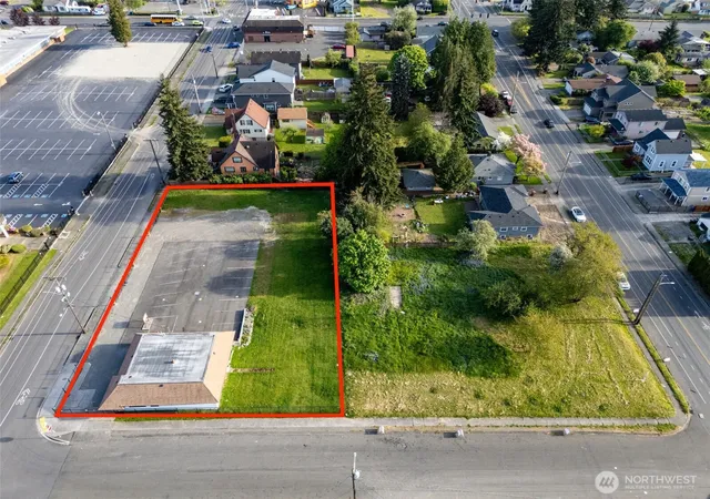 Photo 3 of Sale Pending at 7002 S Park Ave, Tacoma, WA 98408 | MLS# NWM2369864 | Listing updated on 2026-06-16