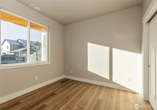 Photo 3 of Single family home for sale at 400 E Heatherstone Ct, Ellensburg, WA 98926 | MLS# NWM2376055 | Listing updated on 2026-09-26