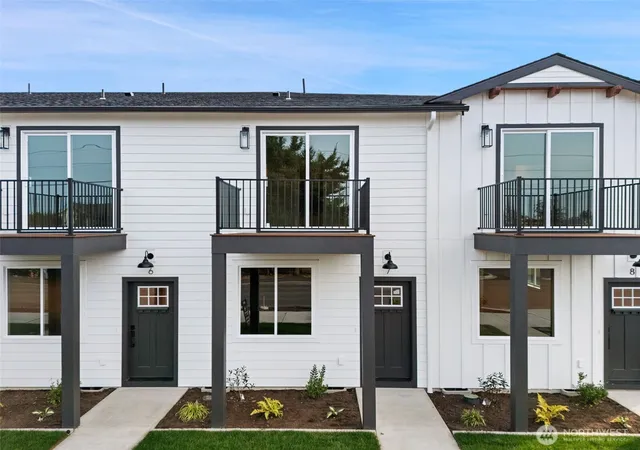 Photo 1 of Condo for sale at 669 W Hendrickson #7, Sequim, WA 98382 | MLS# NWM2376077 | Listing updated on 2026-09-23