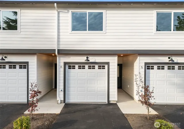 Photo 3 of Condo for sale at 669 W Hendrickson #6, Sequim, WA 98382 | MLS# NWM2376080 | Listing updated on 2026-09-23