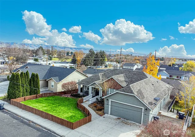Photo 1 of Sale Pending at 718 Se Scenic View Dr #A & B, College Place, WA 99324 | MLS# NWM2378705 | Listing updated on 2026-09-25