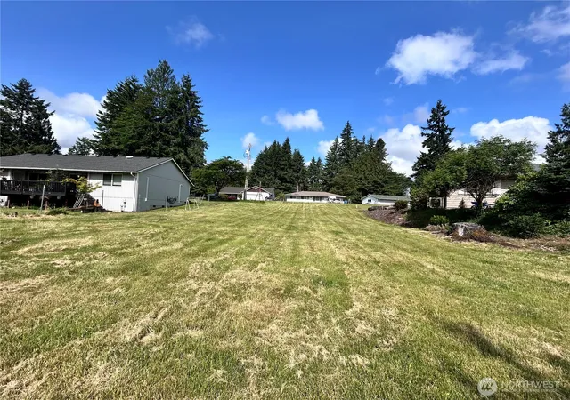 Photo 3 of Sale Pending at 12122 Scott Crk Loop Sw, Olympia, WA 98512 | MLS# NWM2386485 | Listing updated on 2026-06-30