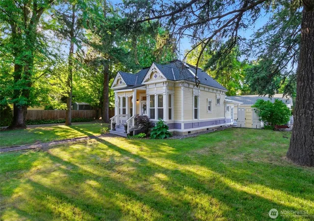 Photo 3 of Single family home for sale at 415 Preston Ave, Waitsburg, WA 99361 | MLS# NWM2388188 | Listing updated on 2026-09-27