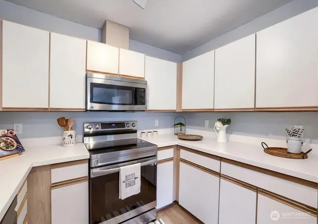 Photo 2 of Sale Pending at 9210 Market Pl #F202, Lake Stevens, WA 98258 | MLS# NWM2391005 | Listing updated on 2026-09-21