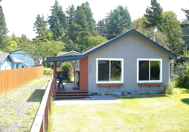 Photo 1 of Sale Pending at 1620 S Ocosta St, Westport, WA 98595 | MLS# NWM2393037 | Listing updated on 2026-08-27