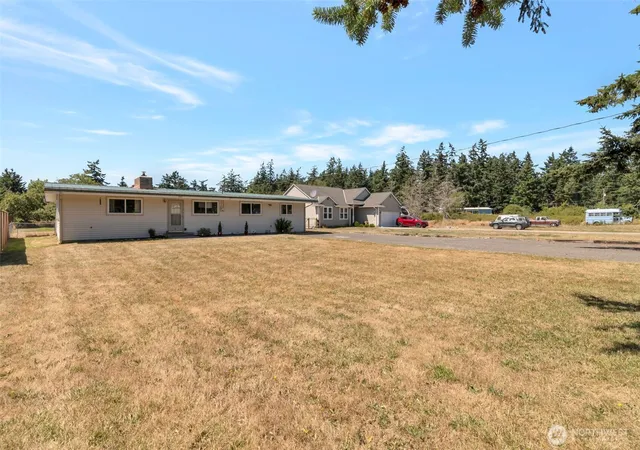Photo 2 of Sale Pending at 967 Donald Ave, Oak Harbor, WA 98277 | MLS# NWM2405208 | Listing updated on 2026-09-25
