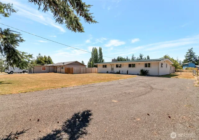 Photo 3 of Sale Pending at 967 Donald Ave, Oak Harbor, WA 98277 | MLS# NWM2405208 | Listing updated on 2026-09-25