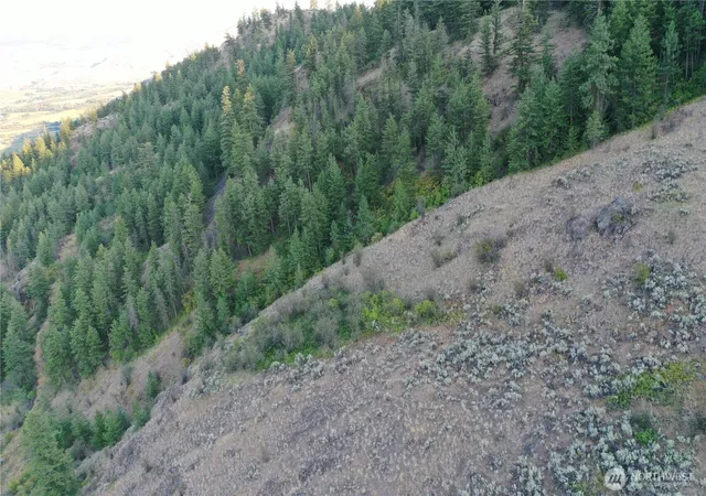 Photo 4 of Sale Pending at 111 Eaglebluff, Oroville, WA 98844 | MLS# NWM2410473 | Listing updated on 2026-09-25
